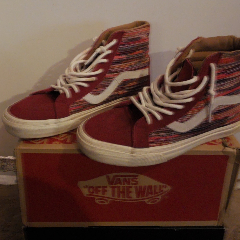 Van's rainbow maroon hightoos
